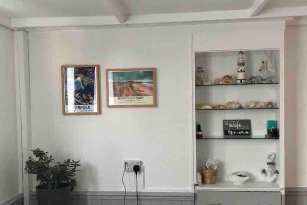 Dog Friendly Cottage 2 Mins To Beach With Hot Tub And Zappi Ev Lessingham Kültér fotó
