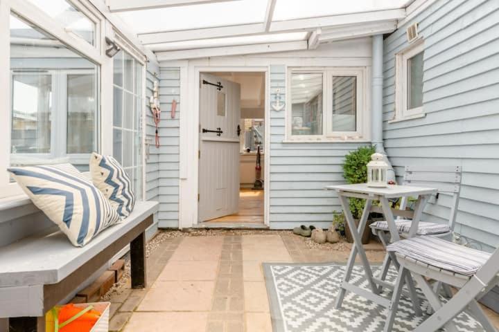 Dog Friendly Cottage 2 Mins To Beach With Hot Tub And Zappi Ev Lessingham Kültér fotó