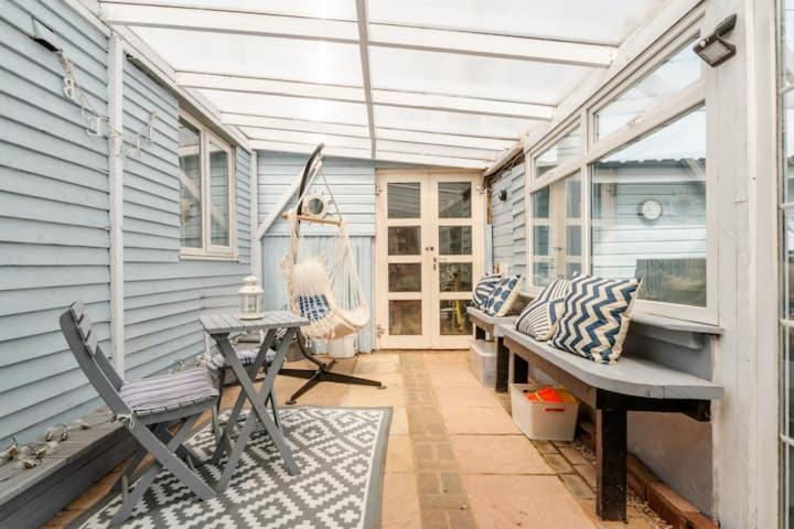 Dog Friendly Cottage 2 Mins To Beach With Hot Tub And Zappi Ev Lessingham Kültér fotó