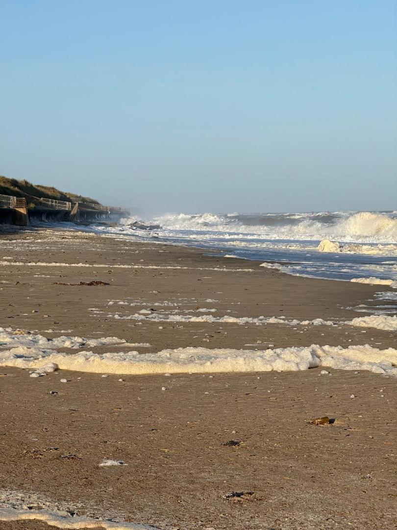 Dog Friendly Cottage 2 Mins To Beach With Hot Tub And Zappi Ev Lessingham Kültér fotó